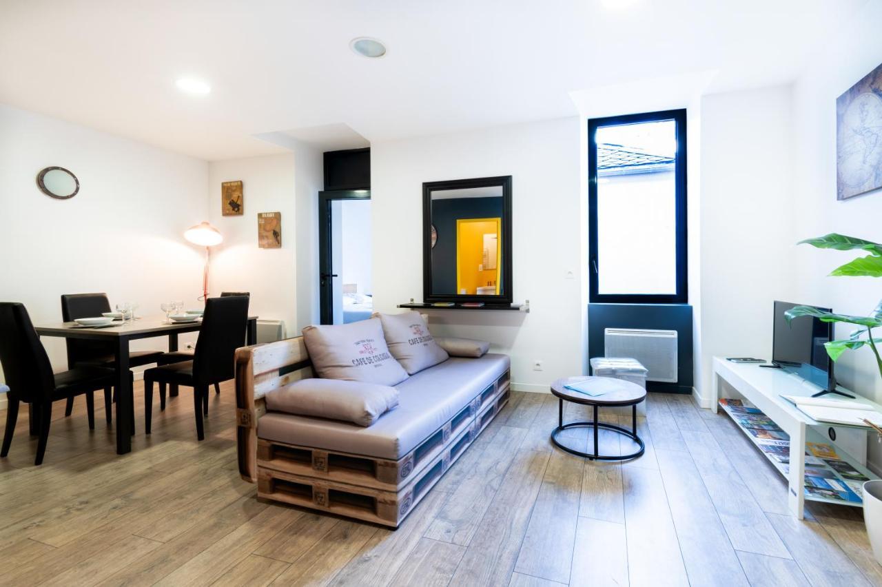 Le Cote Cour Apartment Rodez Bagian luar foto